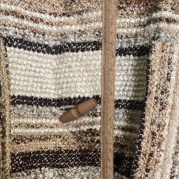 1970s vintage cape coat Striped Brown and Cream Women's Cape - Picture 7 of 10